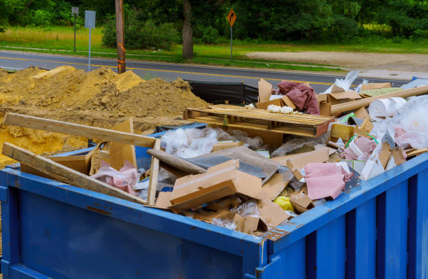 Best Construction Debris Removal  in Fairmont, MN